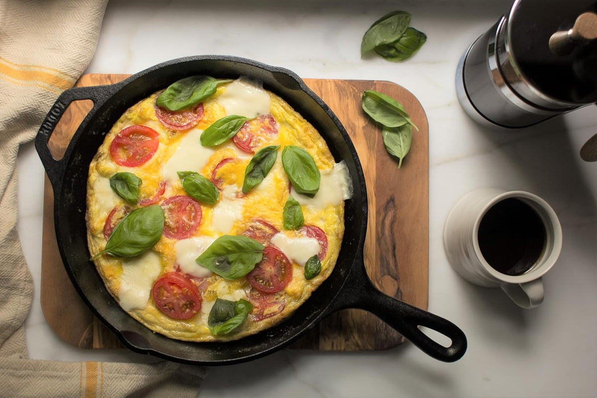 Lodge 10.25 inch cast iron skillet — photo 2