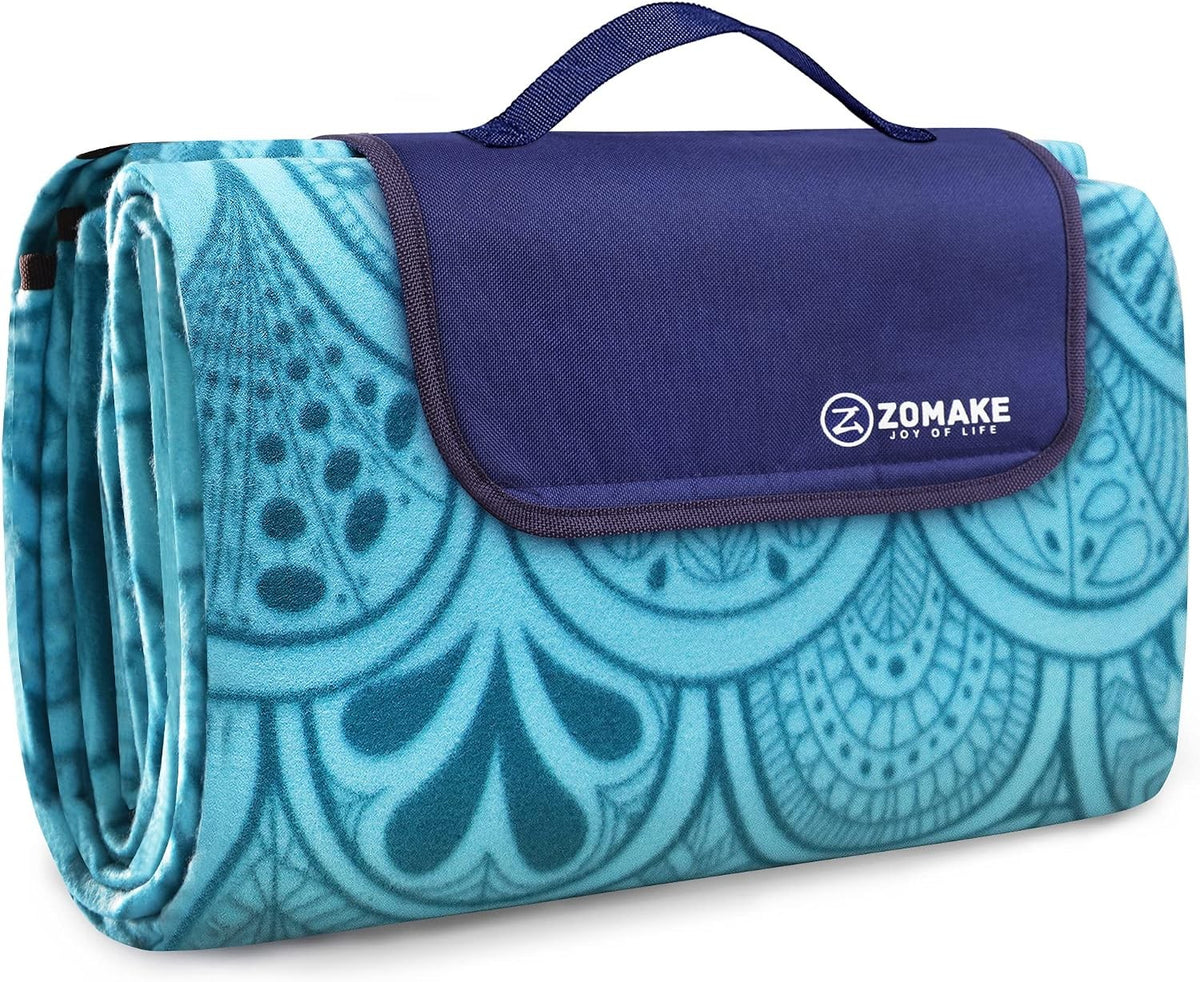 ZOMAKE 79x79 waterproof picnic blanket folded tote pack shot